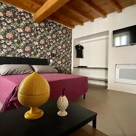 Residenza Margherita Bed & Breakfast 3*